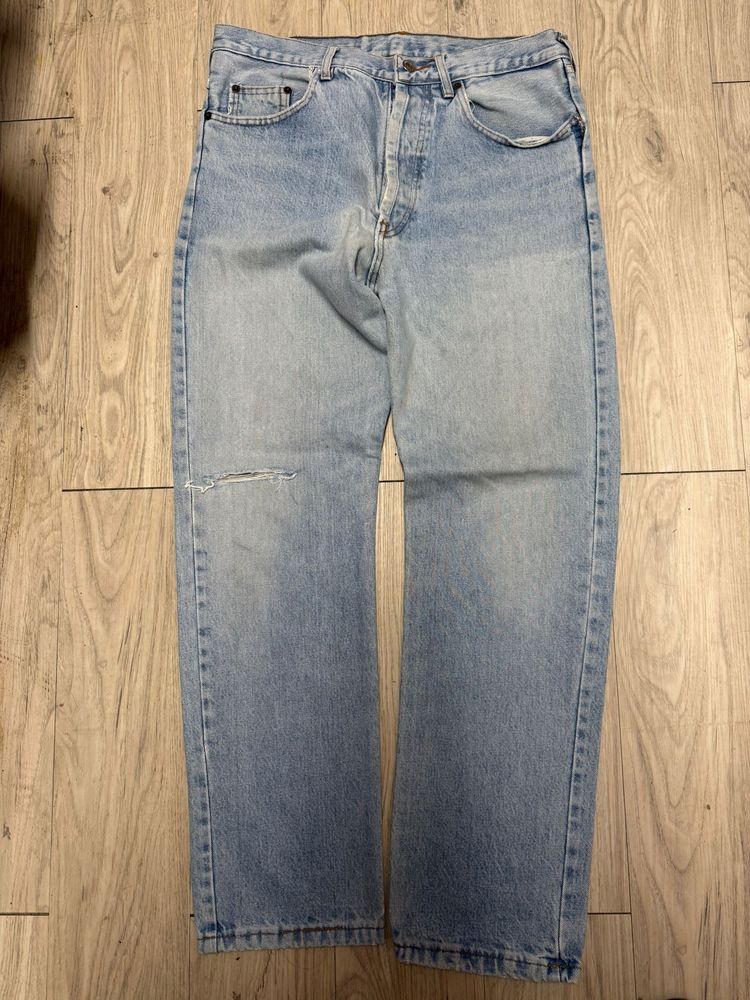 Levi's light blue denim jeans product image
